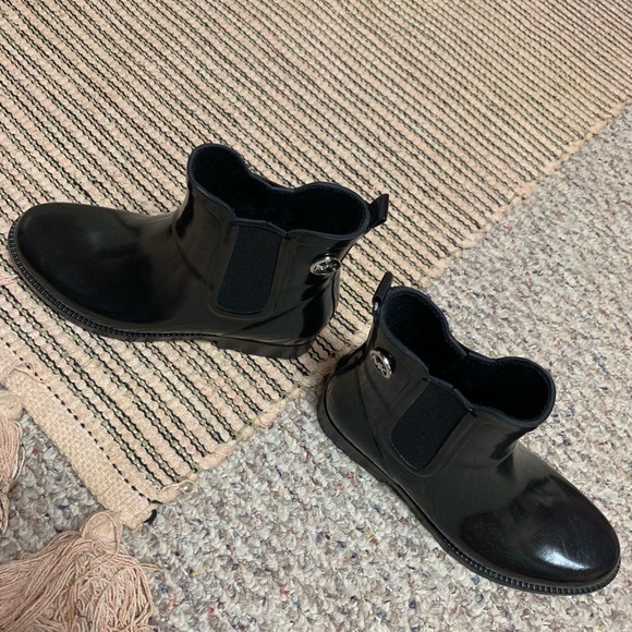 Micheal Kors rain boots - Picture 5 of 6